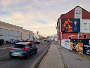 Zaslon Maribor-Titova cesta v smeri centra